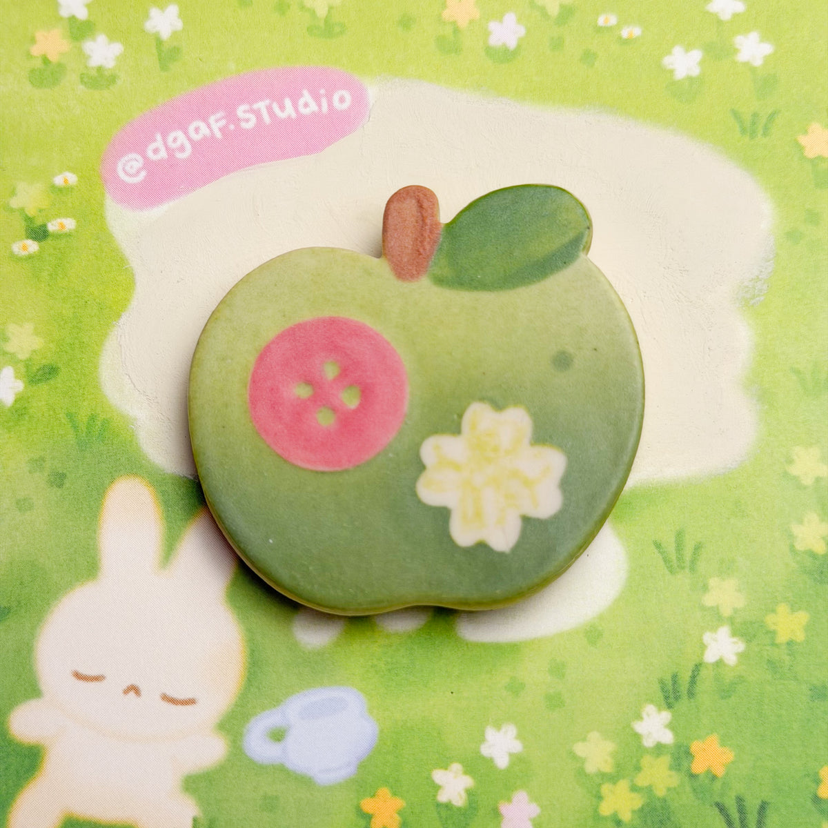 apple magnet (quince)