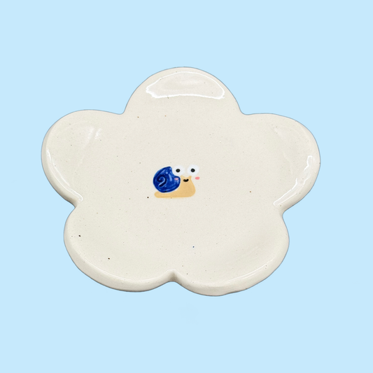 flower trinket dish - blue snail