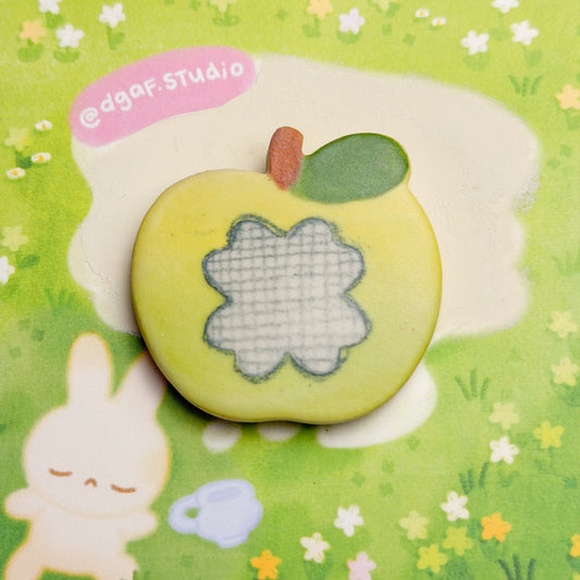apple magnet (ginger)
