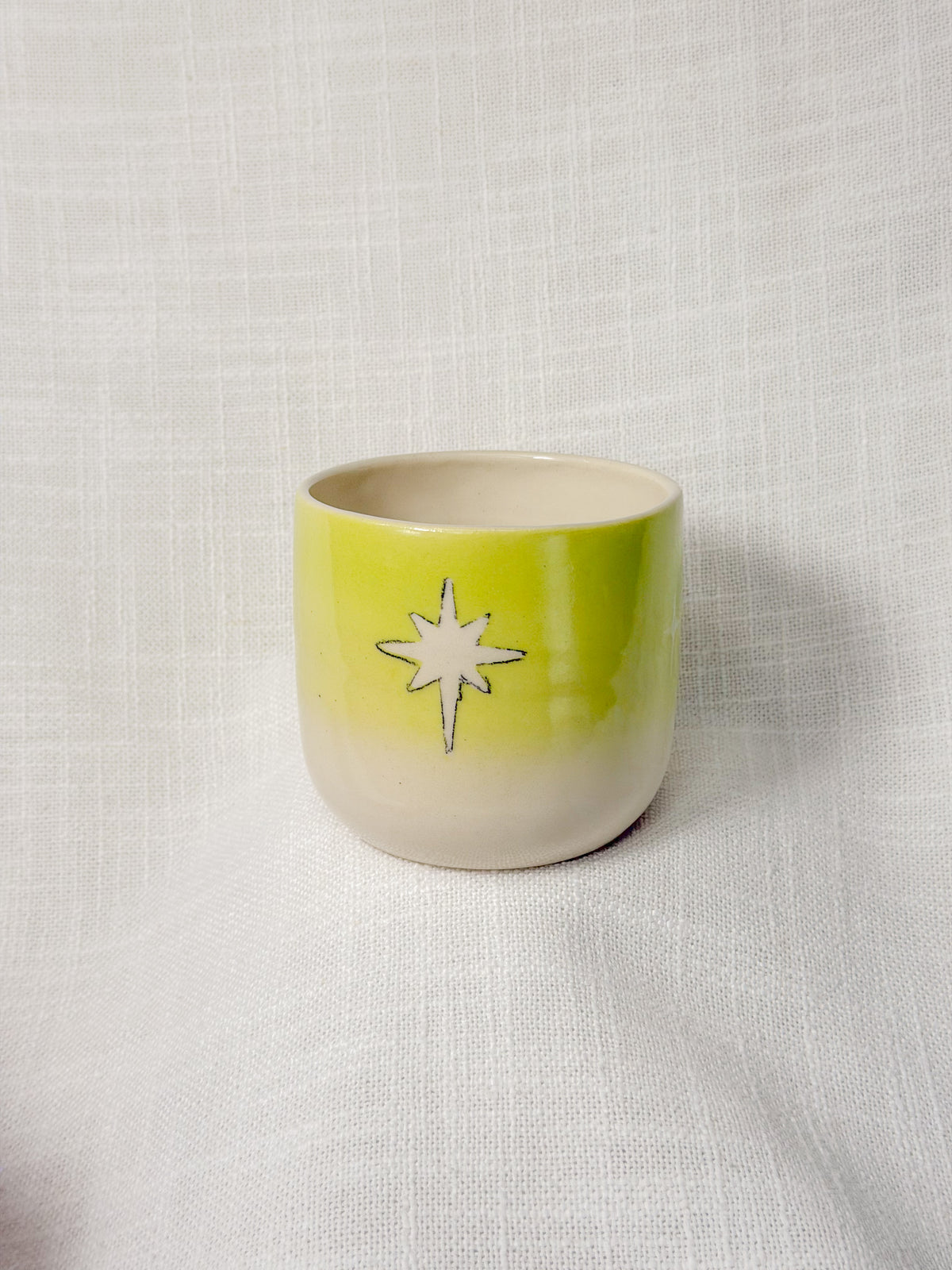 2 apples short cup (green)