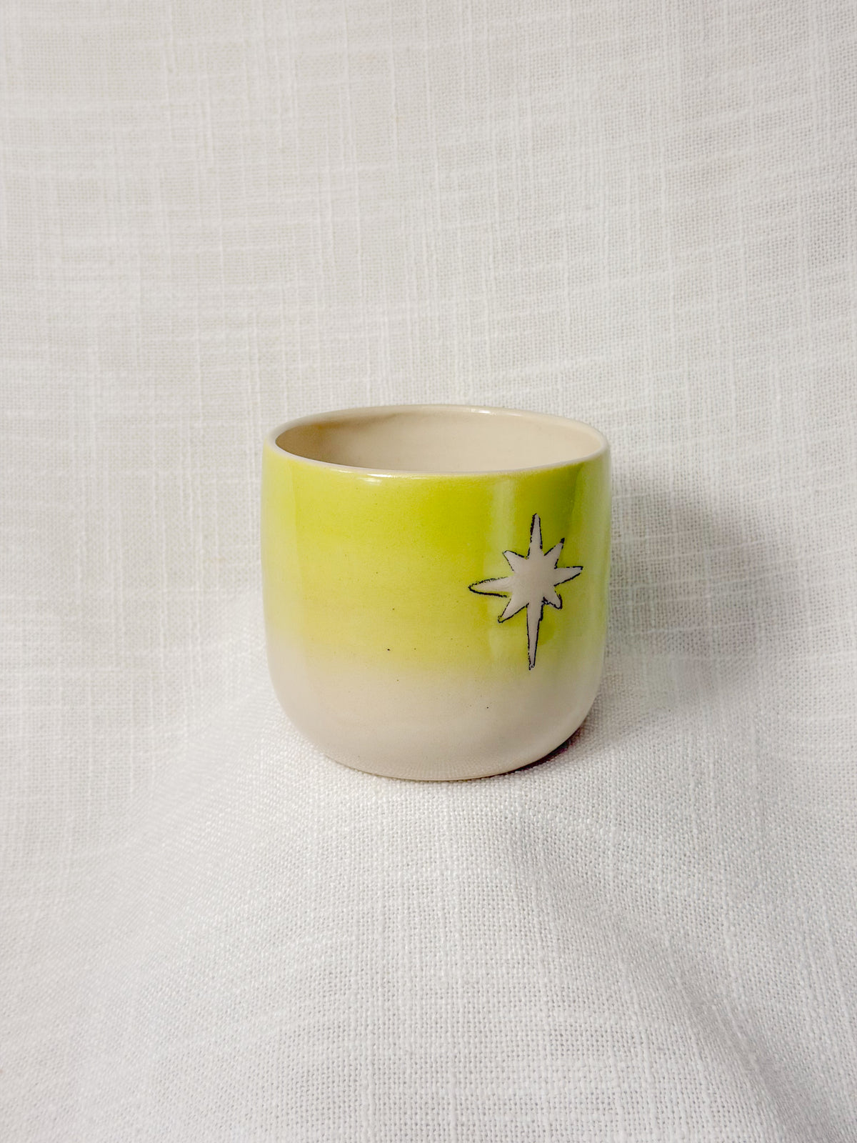 2 apples short cup (green)