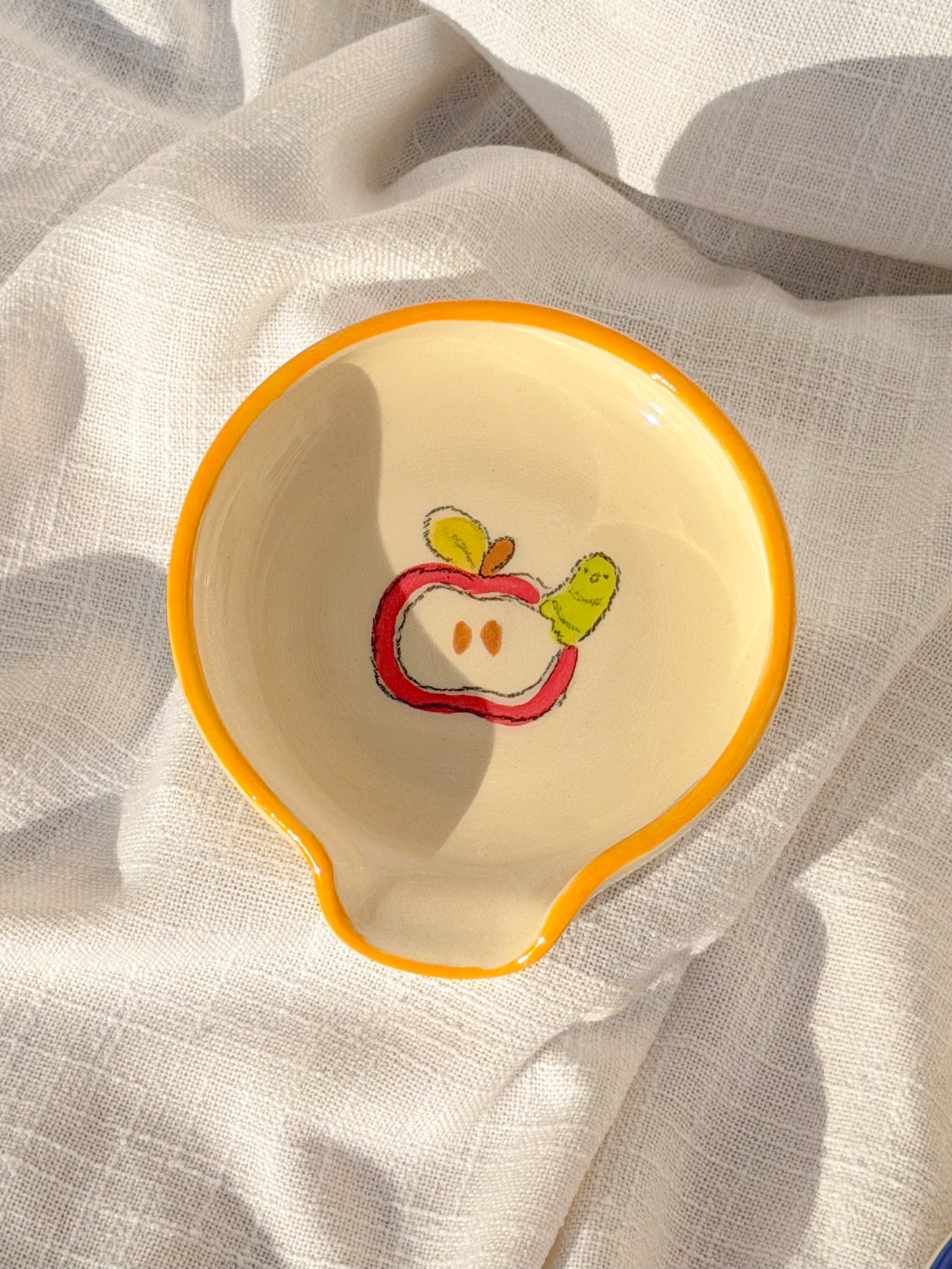 apple worm spoon rest