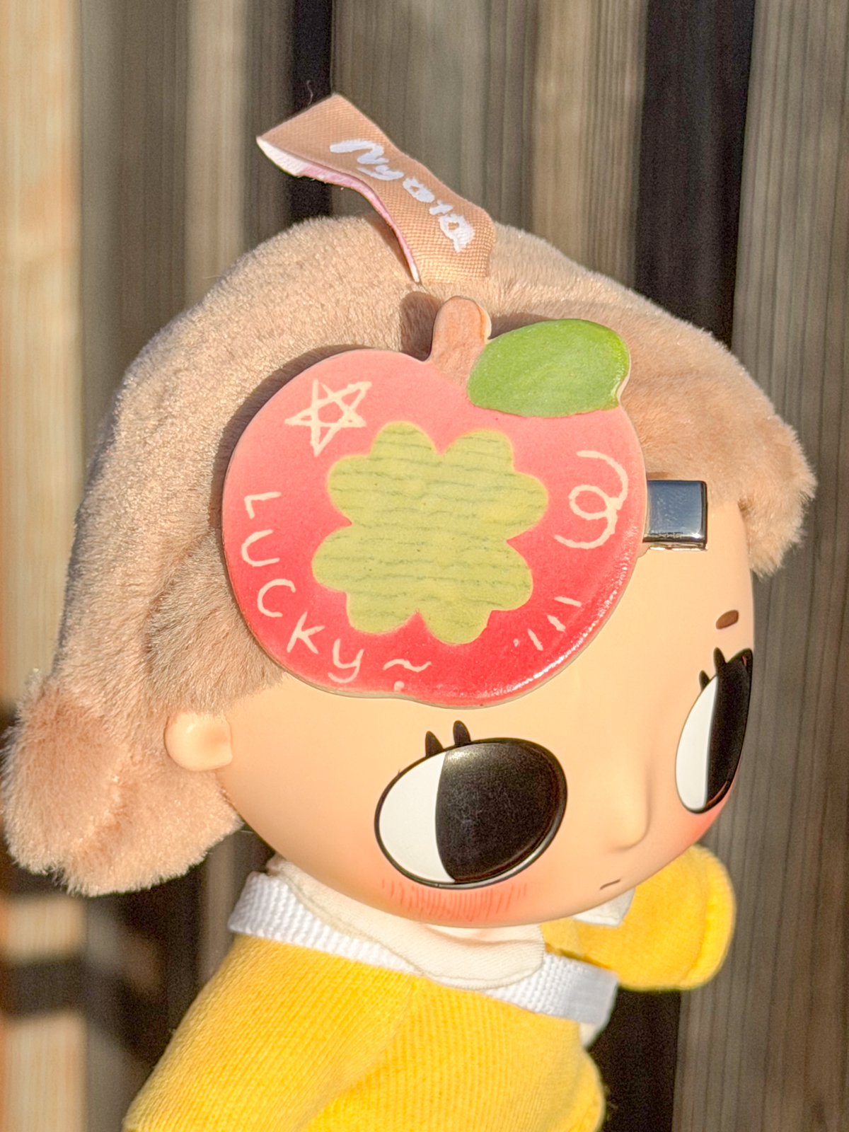 apple hair clip (honeycrisp)