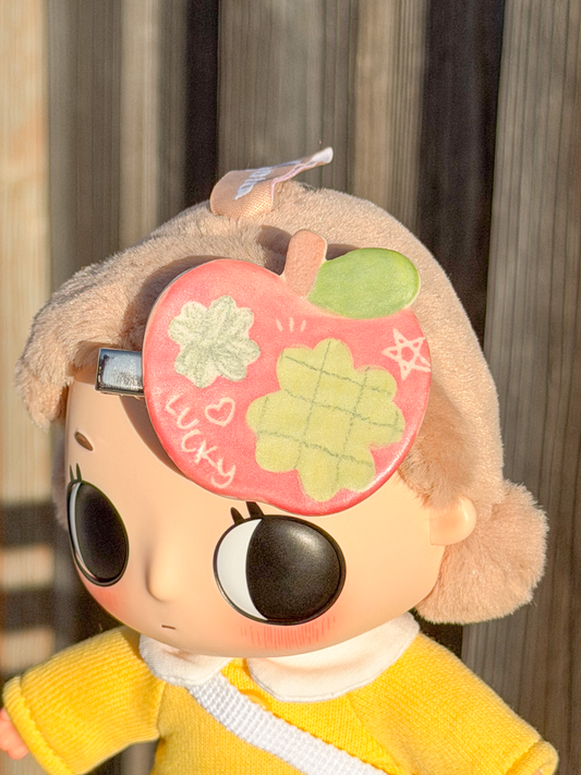 apple hair clip (snapdragon)